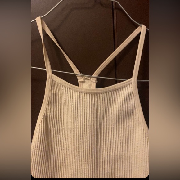 Ardene seamless beige high neck tank crop top - Picture 4 of 6